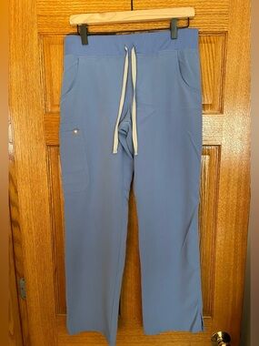 Figs Kade Cargo Scrub Pants (Light Blue)